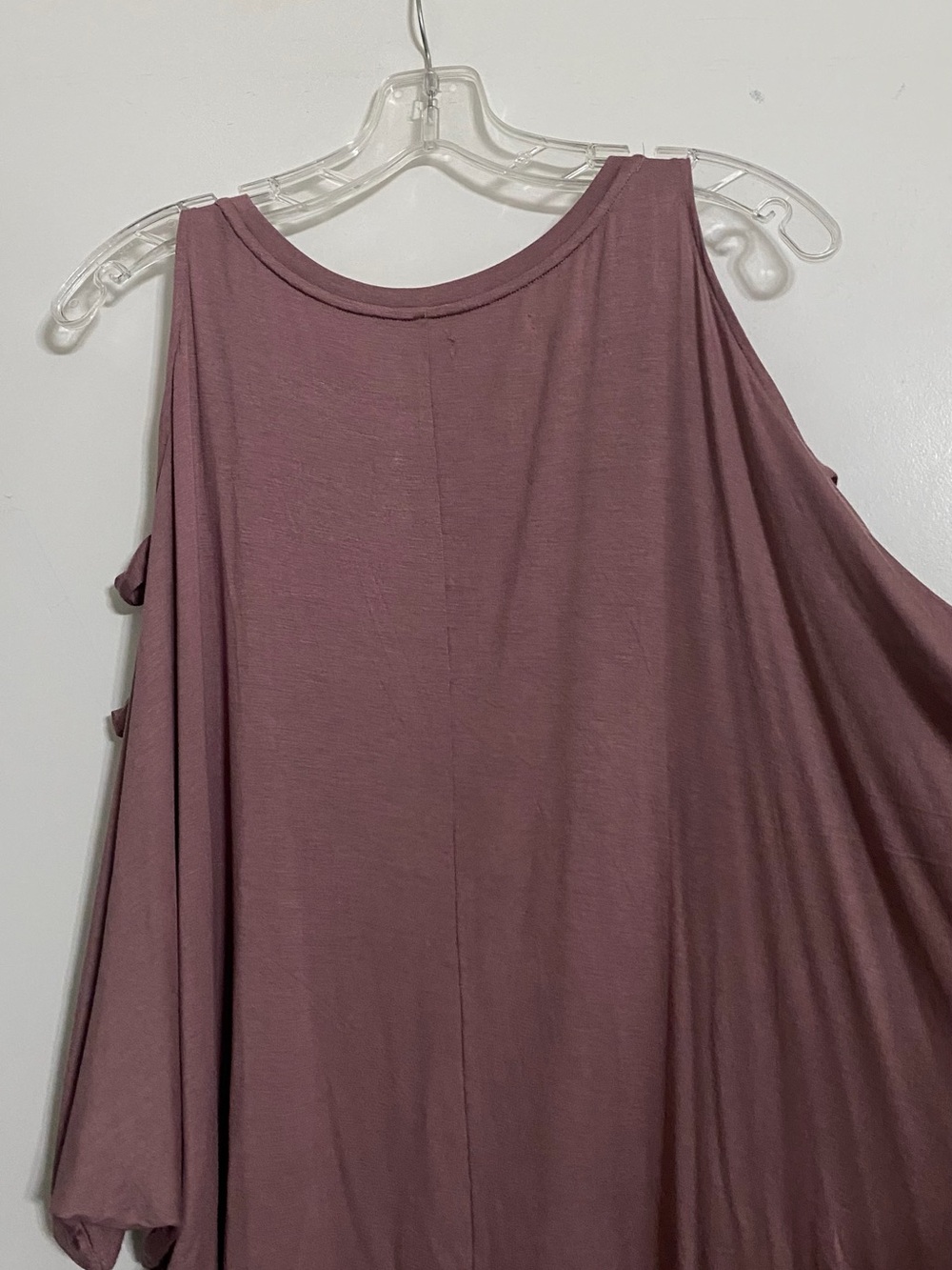 Edgely Dusty Mauve Crewneck Cold Shoulder Top